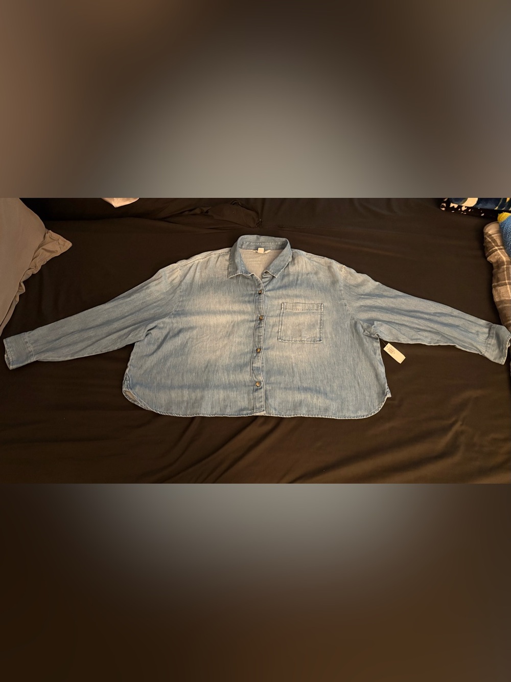 Women’s Old Navy cropped button down medium wash shirt 1 pocket size XXL NWT